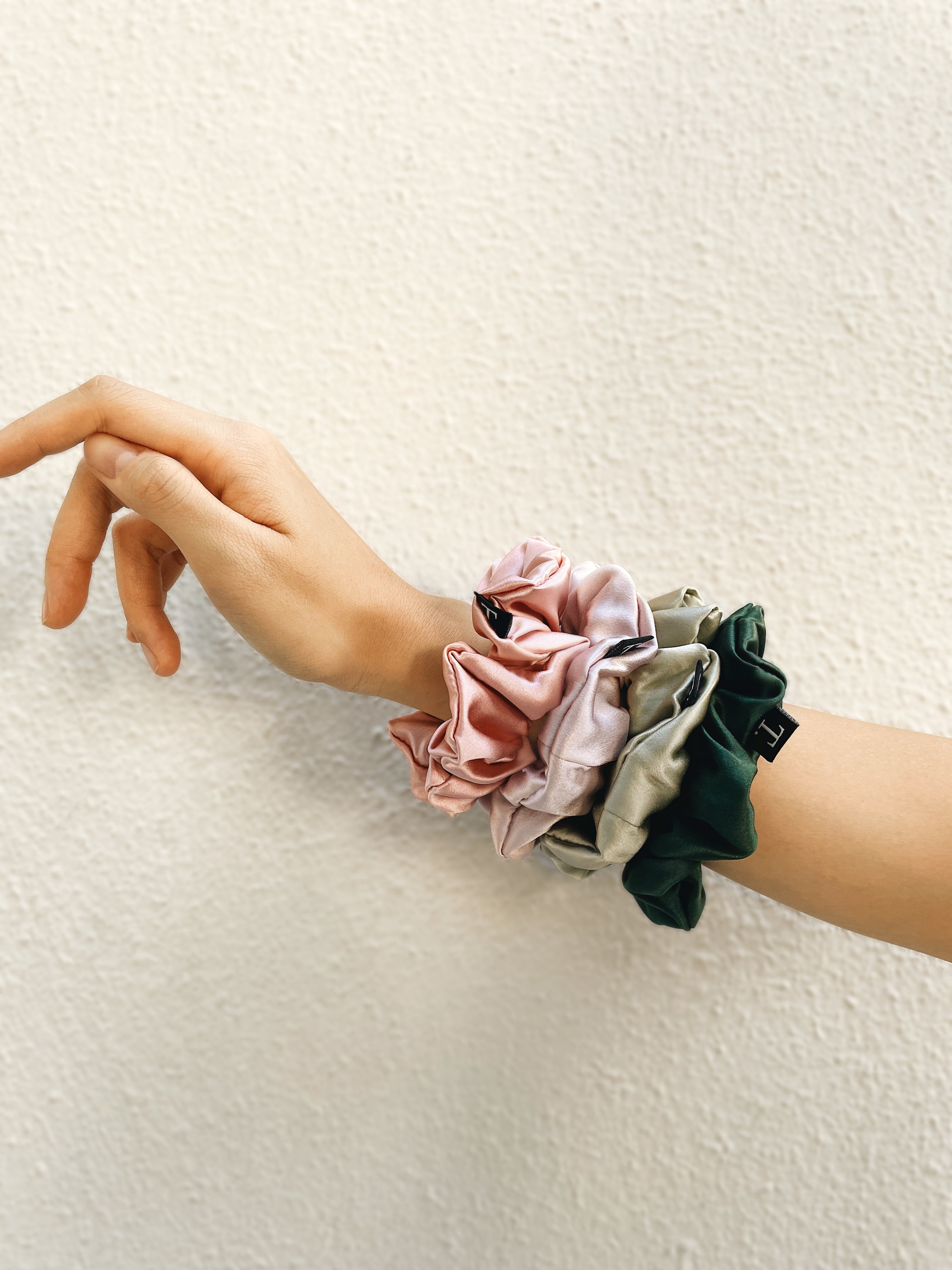 20mm Silk Scrunchie<br> - Gentle Fog