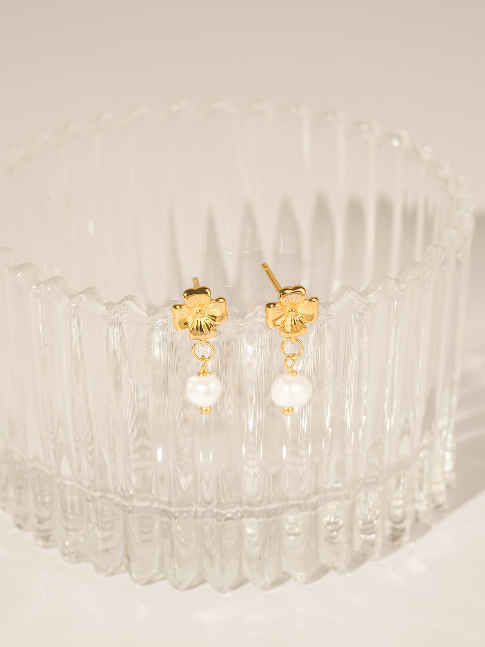 Tender Objects Fleur Pearl Drop Studs - Graceful earrings with delicate pearl drops, embodying timeless elegance for a sophisticated and chic look.